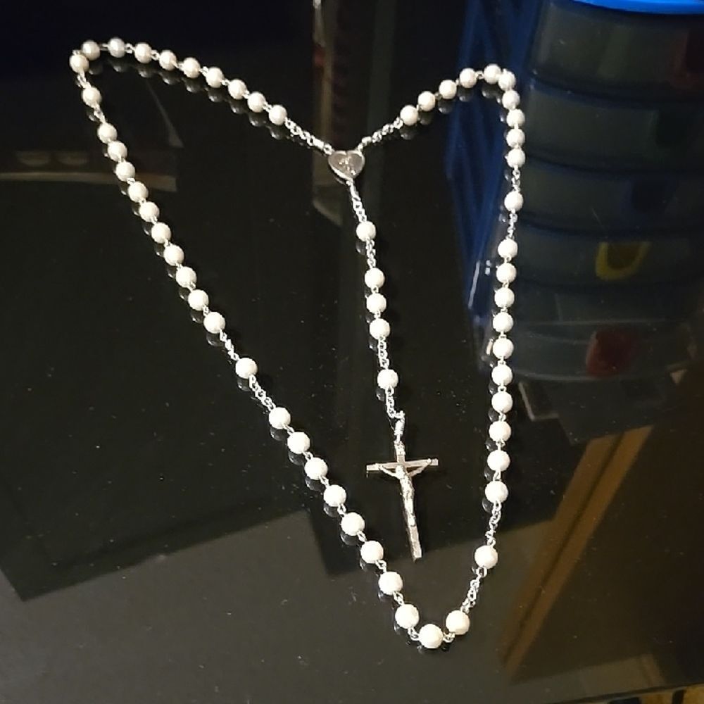 Inri Silver tone Off White Beaded Necklace Unisex Rosary Jewelry Jewelry